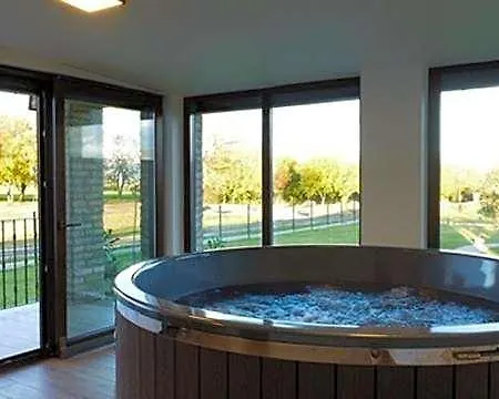 Kukorica Csarda 2 Hotel 3*